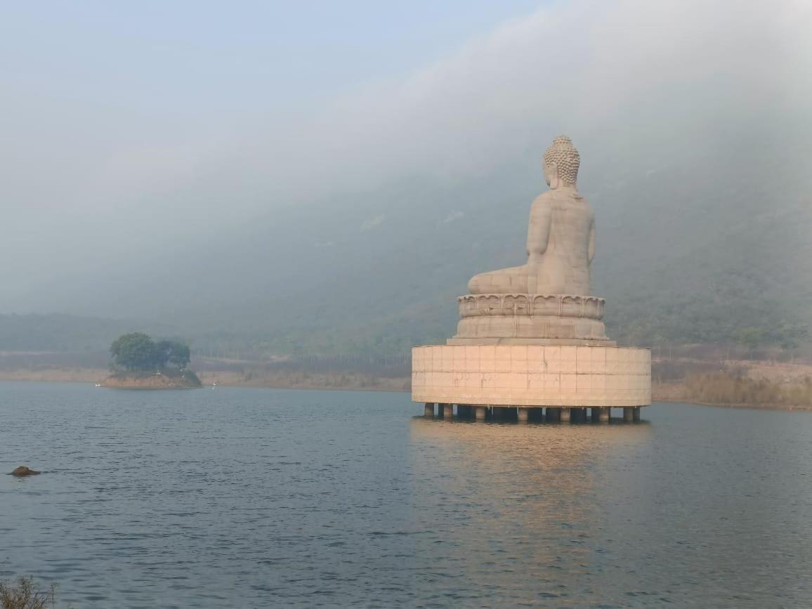 Nikunj Dorme Hostel Rajgir Ngoại thất bức ảnh